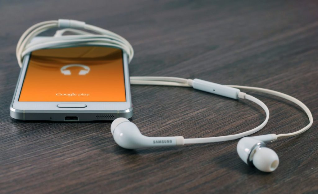 ipod music phone headphones
