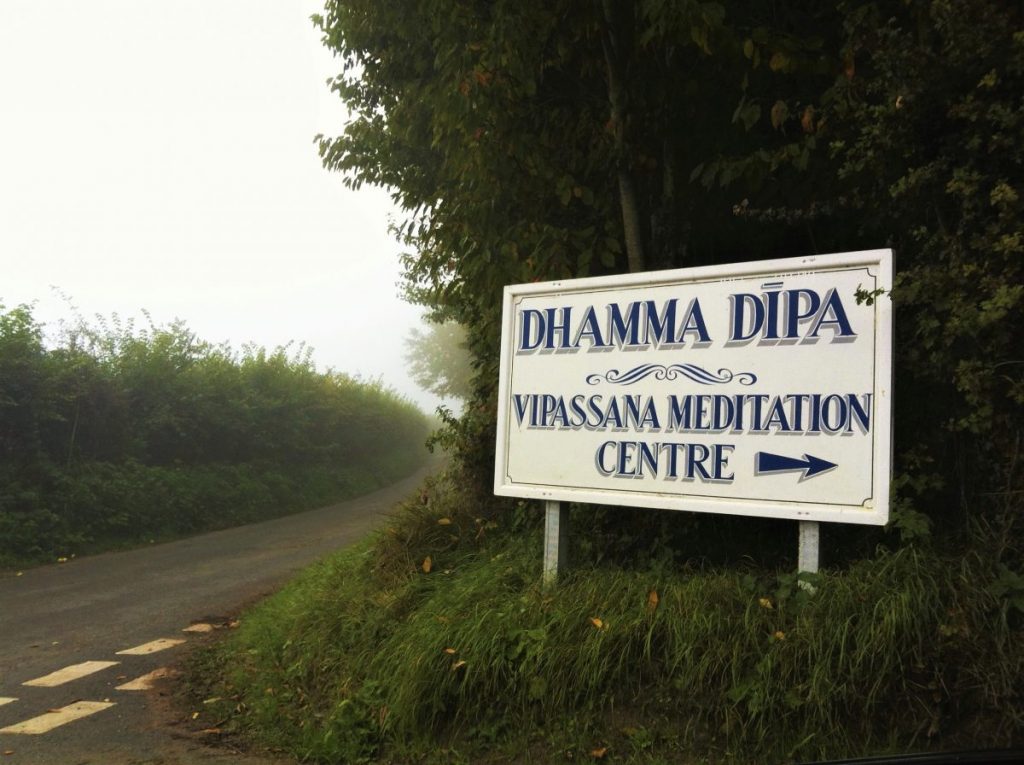 dhamma dipa vipassana